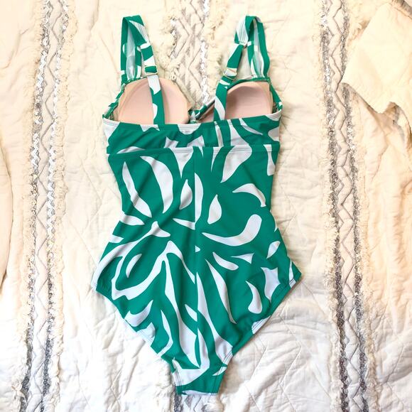 Shade & Shore NWT Women's One Piece Swimsuit Green White Leaf Shirred  M (8/10) - Picture 11 of 11